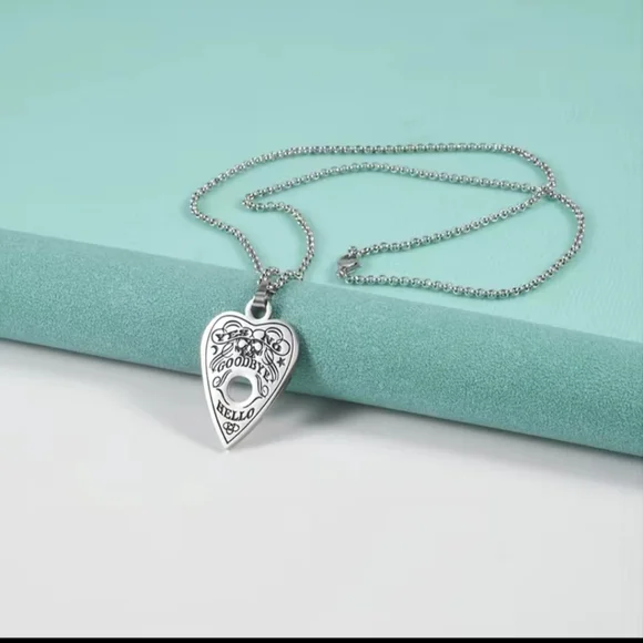 Ouija planchet necklace - Picture 3 of 4